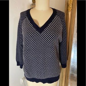 Anthropologie navy n cream v neck